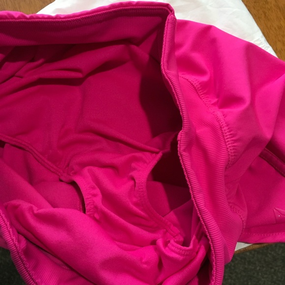 Reebok Women's Bright Pink Sports Shorts - Picture 6 of 7